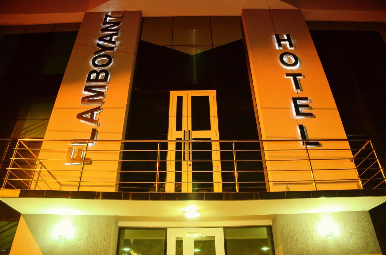 Hotel Flamboyant Catalão Exterior foto